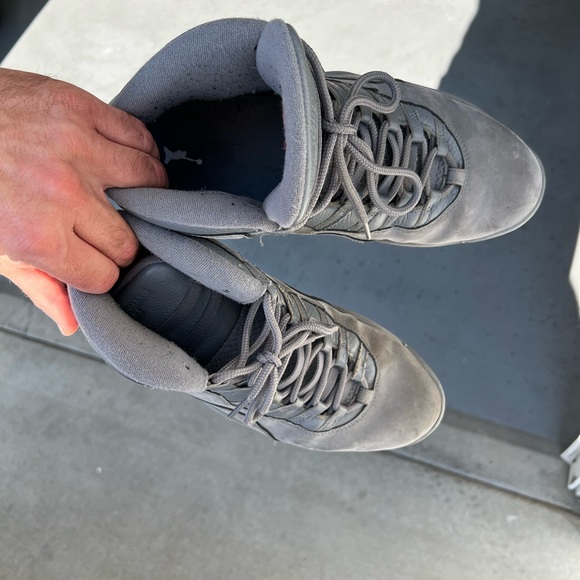 Jordan’s wolf grey - Picture 5 of 5